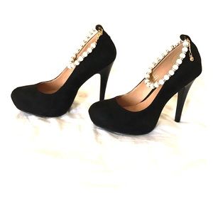 ANDREA black pumps
